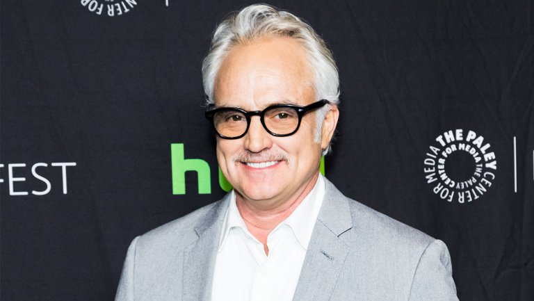 How tall is Bradley Whitford?
